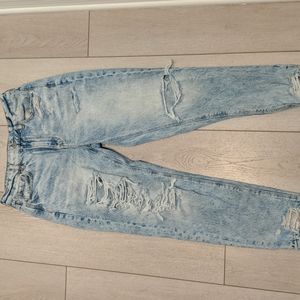 American Eagle Mom Jean